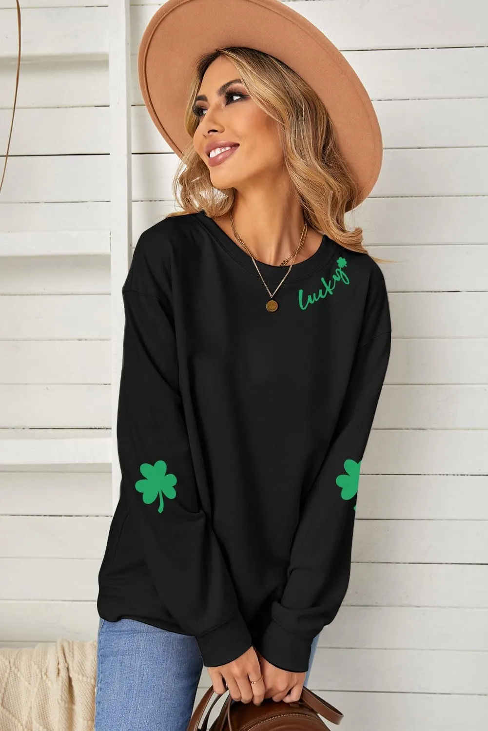 VILOVE Women St Patricks Day Sweatshirts Lucky Clover Sweater Irish Shamrock Pullover Long Sleeve Graphic Tops